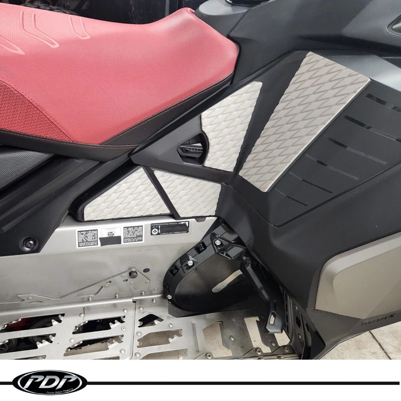 Proven Design Products 2023 Ski-Doo 850 XRS DIAMOND GRIP KNEEPAD