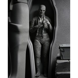 NECA Universal Monsters Mummy 7IN Ultimate AF Negro y Blanco Ver