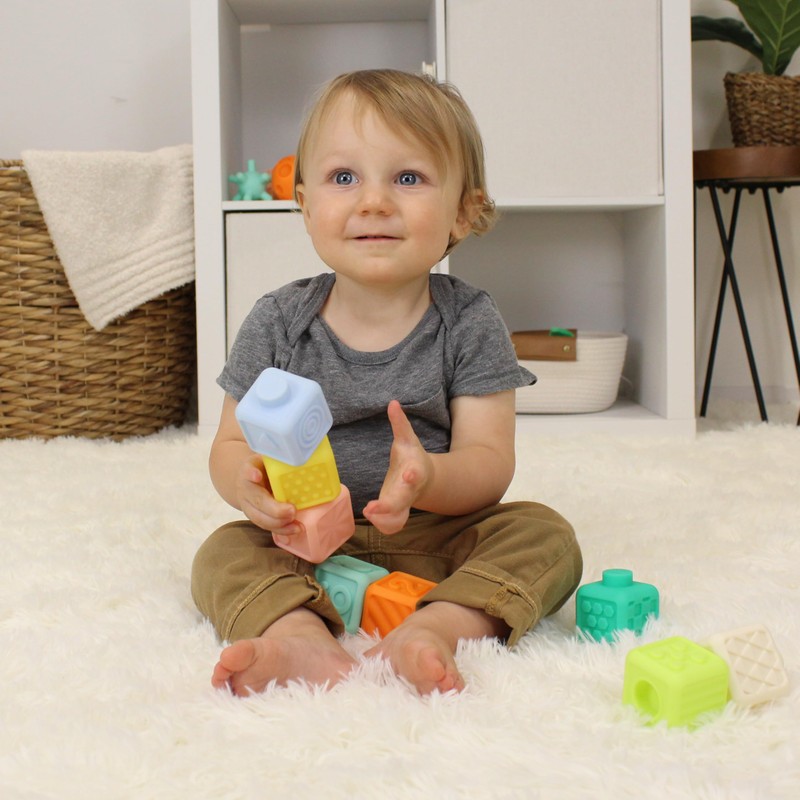 Infantino Squeeze & Stack - Set di 8 Blocchi Morbidi