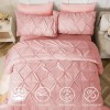Does Not Apply Comforter Set 7 Pieces - Bed in