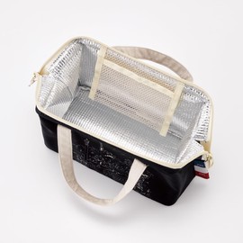 Skater ELLE KGA1-A Insulated Lunch Bag with Clasp