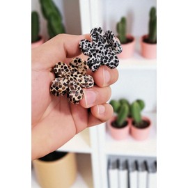 Mini Hair Clip with Flowers - Hair Clip Black and White, Vintage Look, Hair Clip for Children & Women, Cute Hair Accessory for Everyday and Party - Pack of 1