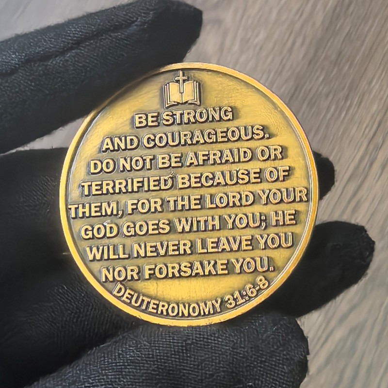 Military Prayer Challenge Coin - 'Be Strong and Courageous' Medallion