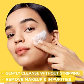 Garnier Vitamin C Brightening Cream Cleanser, Removes Makeup & Impurities, Hydrates & Brightens, For Dull & Uneven Skin, 250ml