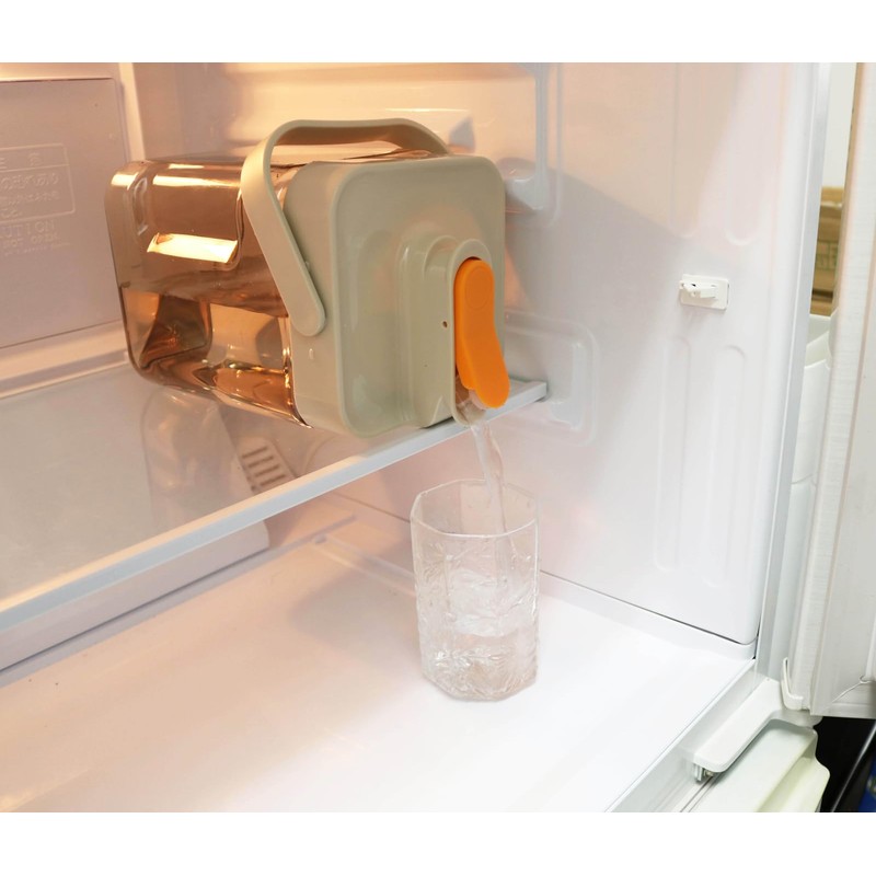 Trade One 30922 Stable Drink Server, 0.7 gal (2.3 L)
