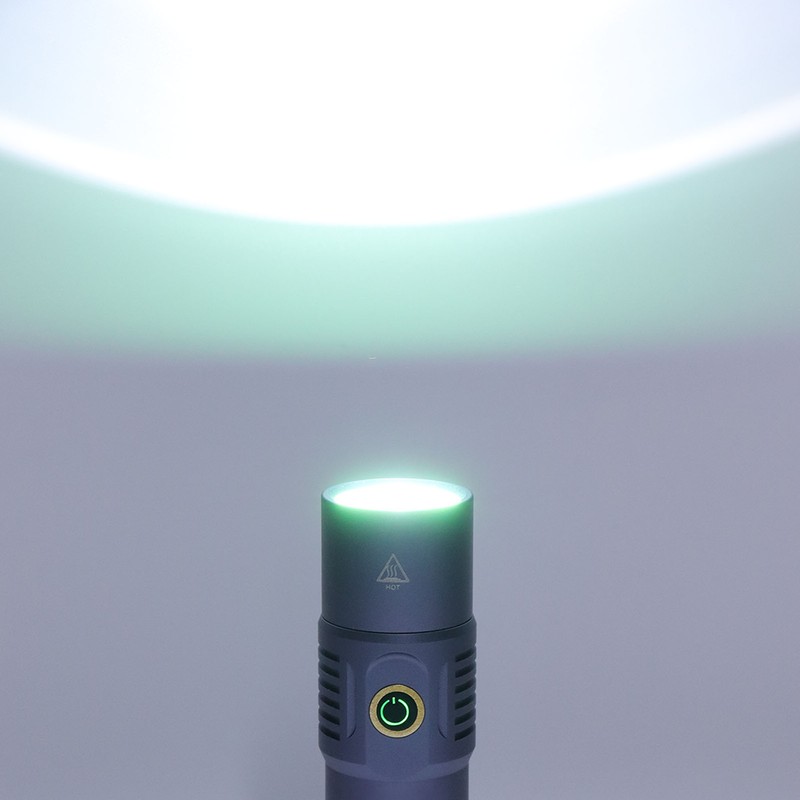 Super Bright Flashlight IPX7 Waterproof White Light Portable Rechargeable Flashlight