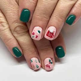 Christmas Press on Nails Short Square Winter Fake Nails Dark Green Full Cover Xmas Hat Gloves Holly Tree False Nails with Designs Glossy Glue on Nails Acrylic Nails Artificial Nails for Women Girls
