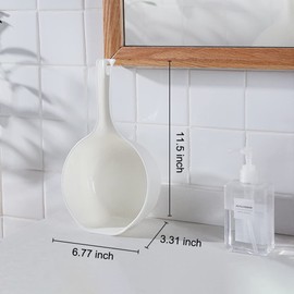 PAMISO Plastic Water Scoop for Bath, 1.5 Liter Shower Ladle with Adhesive Hook, Bathroom Water Bath Cup, Bathing Ladle for Kids