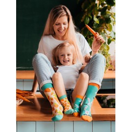 Dedoles Unisex Socks for Women, Men & Kids Cotton Funny Designs Football Bicycle Horses Plants Firefighter Gift Mismatched, Design: Carrot Rabbit, Colour: Multicolour, Size: 12K-2 UK