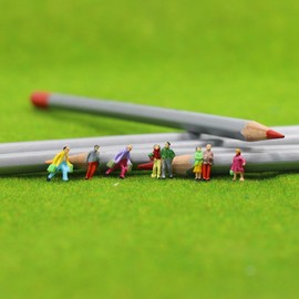 100pcs 1:200 Z Scale Painted Standing Seated Figure P200W-100