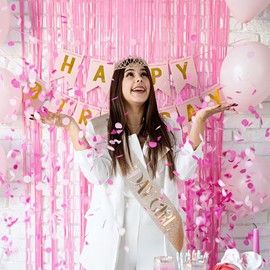 Kit para Cumpleañeras Banda Diamantada Cinta Birthday Girl + Tiara Corona Metálica con Diamantes de Fantasía GRUPO CARNAVALLIA Color: (Oro Rosa)