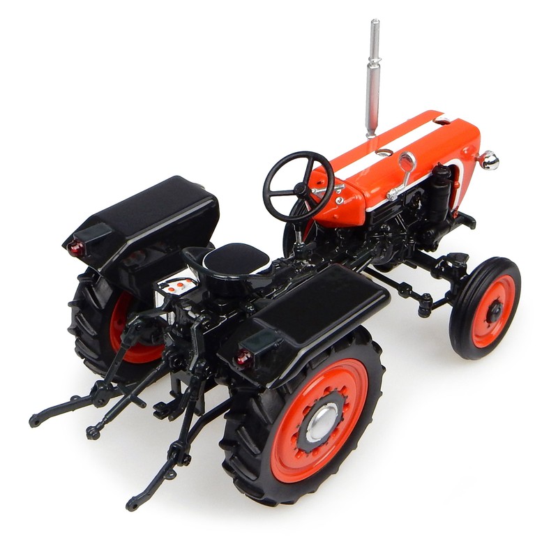 Universal Hobbies Kubota T15 - Scale 1:32