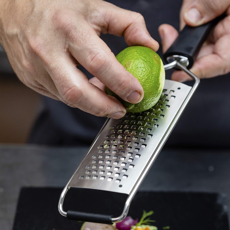 Lacor-61343-ST. STEEL COARSE GRATER