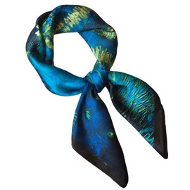 Govmeie 100% Pure Mulberry Silk Scarf 27"x27" Natural Silk Breathable Lightweight Digital Printed Neckerchief Scarves– for Women Sleeping Hair Wrapping Gift Packed