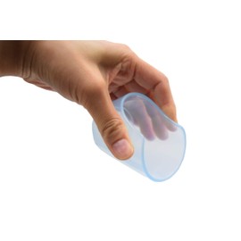 岡部洋食器 ぷにゅっとぴったんコップ ブルー PC-13