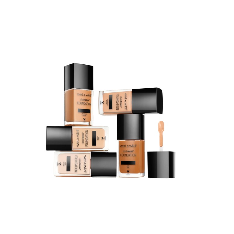 wet n wild Photo Focus Matte Liquid Foundation Peach Natural,