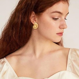 Stocking Stuffers Conch Sell Earrings Chunky Gold Stud Earrings for Women Seashell Earrings Summer Beach Earrings Jewelry Gift