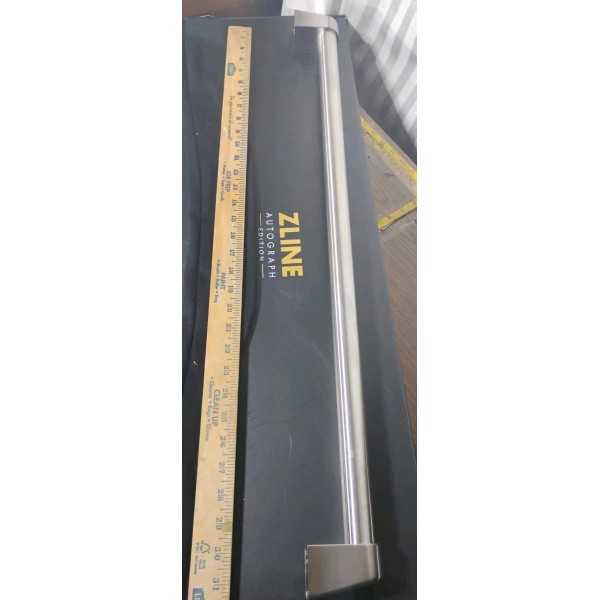 ZLINE 1 ZLINE Stainless Steel 32" Autograph Edition HANDLE Refrigerator/