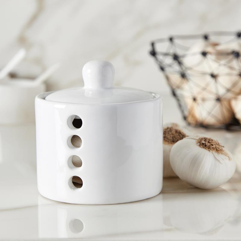 Santa Barbara Design Studio Garlic Keeper Modern Ceramic Countertop Garlic