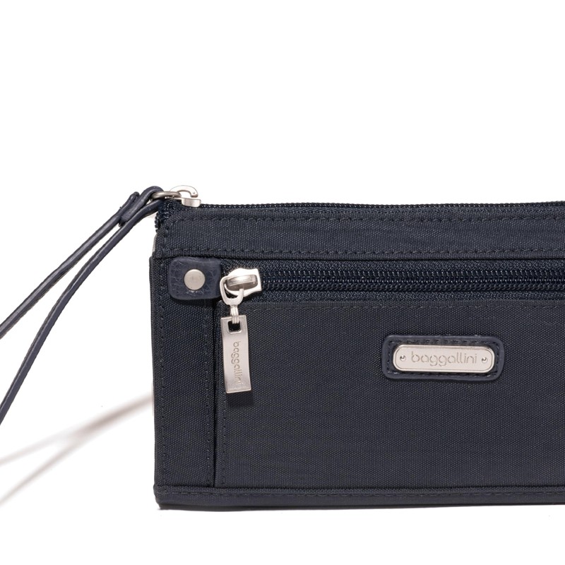 Baggallini Zip Around Wallet