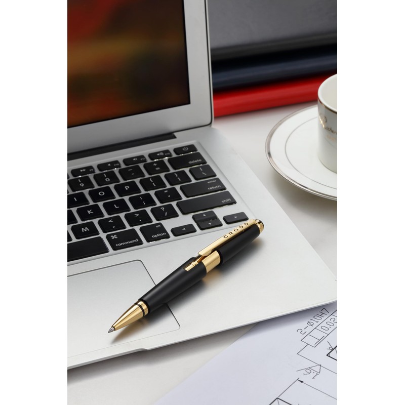 Cross Edge Matte Black Lacquer with Gold PVD Appointments Selectip®