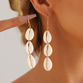 Natural Cowrie Shell Hoop Earring for Women White Shell Drop Dangle Earrings Bohemian Style Shell Earrings Ocean Theme Summer Earrings Beach Conch Shell Dangle Earrings Jewelry (White1)