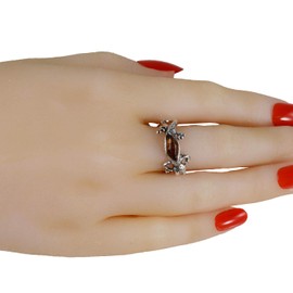 HolidayGiftShops Sterling Silver and Baltic Honey Amber Adjustable Lizard Ring