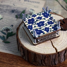 Fuwuu 2.6" Mini Flower Press Kit with Carrying Chain, Portable Pocket-Sized Plant Press for DIY Botanical Art, Nature Journaling & Crafts, Unique Gift for Kids, Teens, Hikers & Craft Lovers