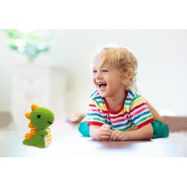 Crochet Kit for Beginners Adults, Beginner Crochet Kit for Adults and Kids Learn to Dinosaur Crochet Kit, Crochet Animal Kit Starter Knitting with Step-by-Step Video (Green Dinosaur)