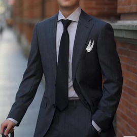 Crystal Angel Wings Brooch Pins,Elegant Rhinestone Feather Wings Lapel Pin Suit Coat Breastpin for Women Men Wedding Party Jewelry Gitfs (Silver)