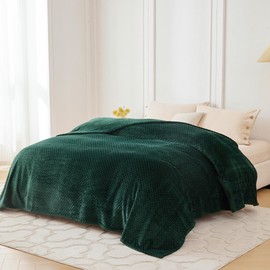 COOVA Cozy Soft King Fleece Blanket for Couch - 3D Jacquard Comfy Blankets Lightweight Plush Fuzzy Throw, Gift for Women,Bed,Sofa,Chair,Camping and Travel.(Check Forest Green, 90"x102")