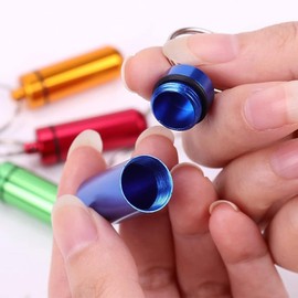 Pack of 4 Small Pill Box with Key Ring, Mini Aluminium Pill Box, Portable Mini Pill Organiser, Small Pill Box for Travel, Waterproof Key Ring, Pill Bottle, for Travel and Outdoor Use