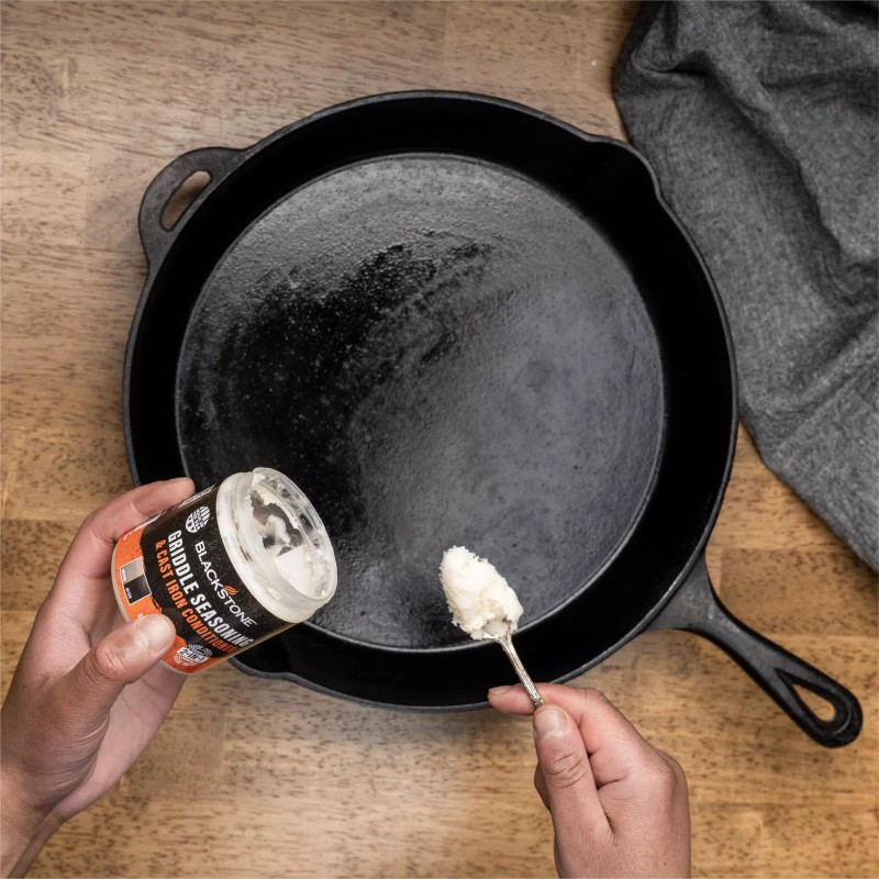 Blackstone 4114 Griddle Seasoning and Cast Iron Conditioner 6.5 Ounce