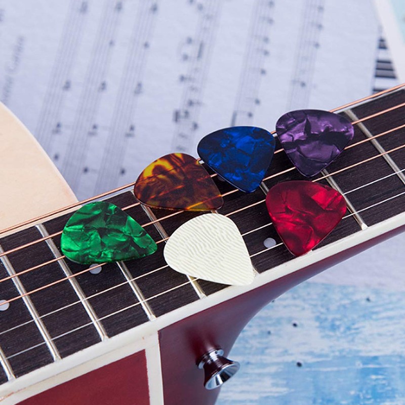 LIUJZZJ Pack of 40 Mixed Colours 0.46 mm Guitar Picks