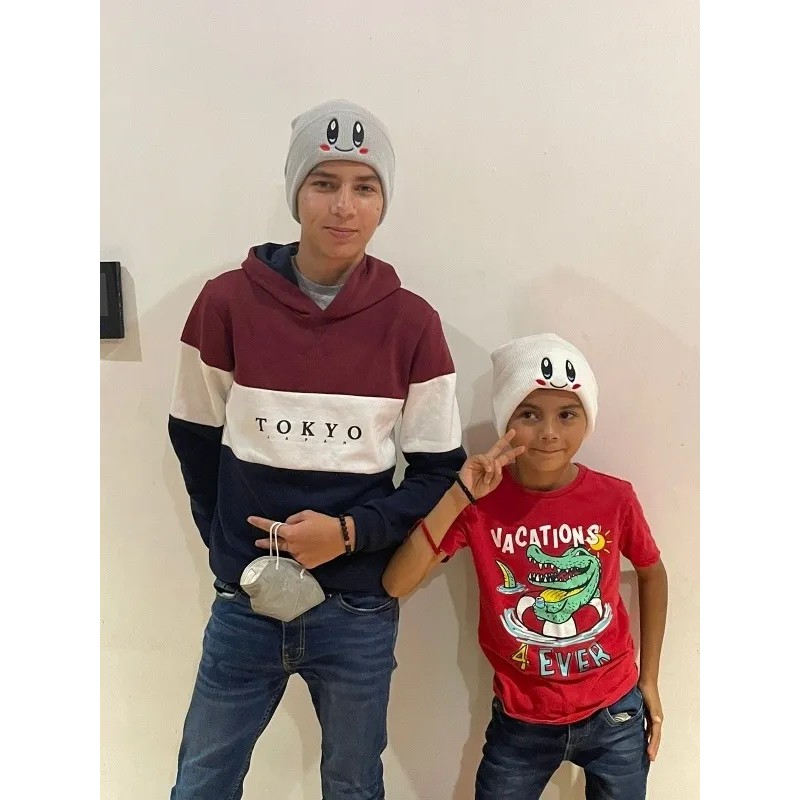 Duo Beanie Rosa Y Blanco Ojitos Gorrito Kirby Invierno Geek