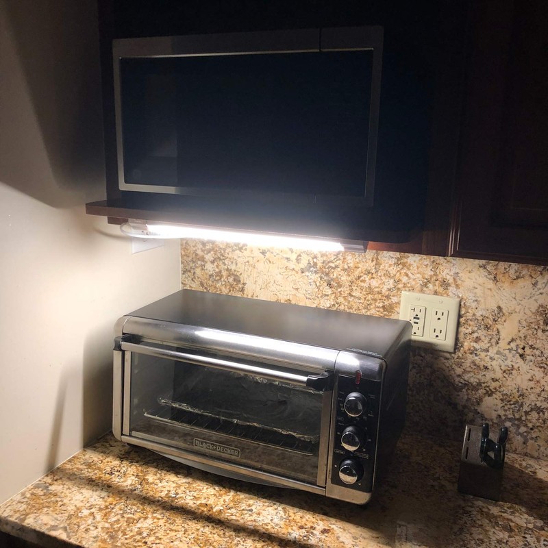 Maxxima 18 inch LED Under Cabinet Light 900 Lumens Warm