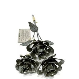 Metal Relic 3 Forever Roses, Three Welded Roses, Metal Roses, Steampunk Roses!