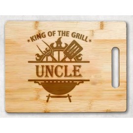 HKDesignGift King Of The Grill Cutting Board For Uncle Griller - Grandpa Gift - Uncle's Bbq - Grilling Gift For Men - Fathers Day Cutting Board - Grill Master - Best Uncle Cutting Board, 11.4”x8.6”