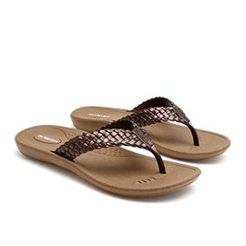 OKABASHI Women's Baha Flip Flop (Toffee/Copper, M) | Contoured Footbed w/Arch Support for All-Day Comfort | Slip-Resistant & Waterproof | Sustainably Made in The USA