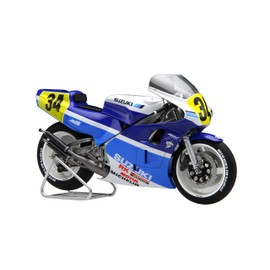 Fujimi Model XR-74 '88 1/12 BIKE Series No. 18 Suzuki RGV - Late Model