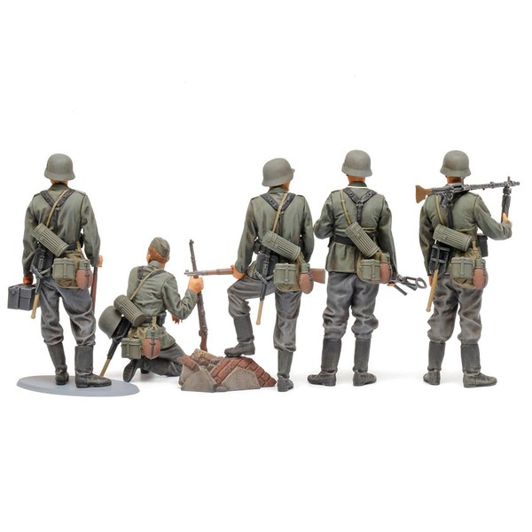 Tamiya 35371 1/35 Military Miniature Series No. 371 German Infantry Set, Mid War Plastic Model