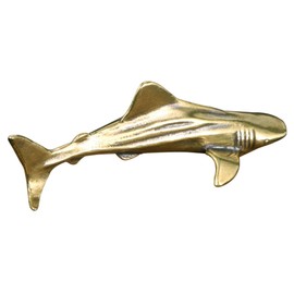 iplusmile Brass Shark Figurine Creative Desktop Decor Exquisite Shark Shaped Ornament for Home Office Unique Present Idea with Smooth Surface Material and Stable Design