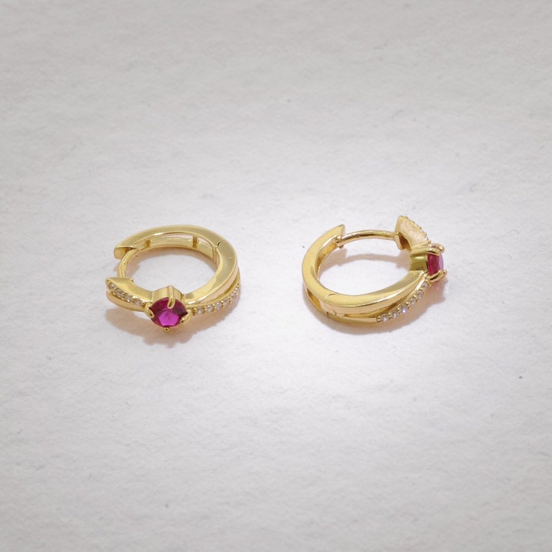 trendor Damen-Creolen Silber Vergoldet Ohrringe mit Zirkonia Rot/Weiß zauberhafter Ohrschmuck