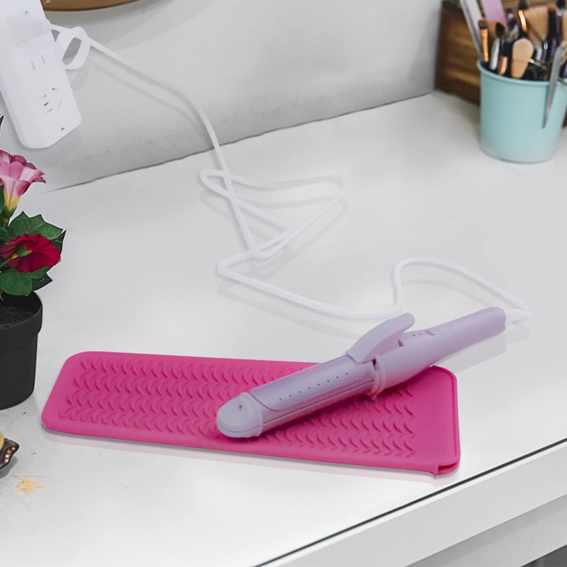 1Pack Silicone Heat Resistant Mat Pouch for Hair Straightener, Curling