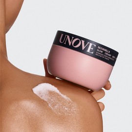 Anob Arnove Glow Creamy Body Scrub 300g / 어노브 글로우 크리미 바디스크럽 300g