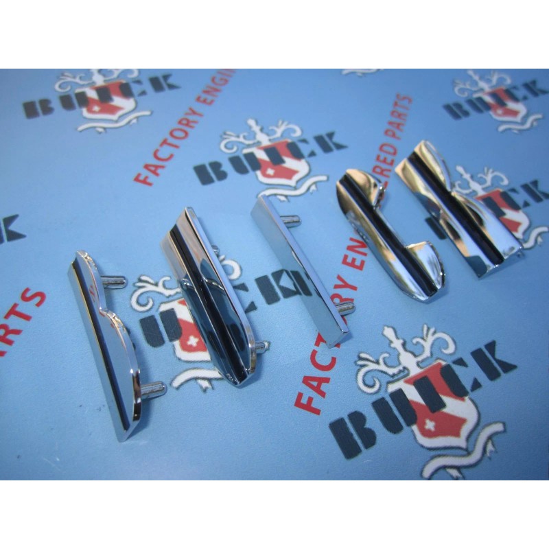 CARS, Inc. 1954 Buick Hood Letters, Die Cast Chrome as