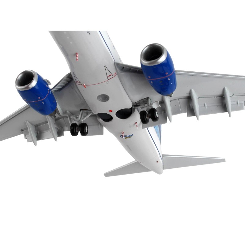 DCD Boeing 737-700 Commercial Aircraft 1/200 Diecast Scale White Blue