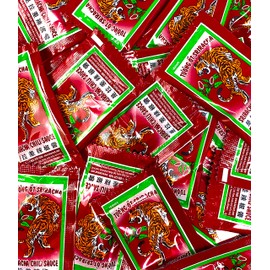 Crait Tuong Ot Sriracha Packets Single Serve Sriracha Hot Sauce Packets Sriracha Hot Sauce for Travel, On-The-Go, Cookouts, Sriracha Hot Sauce for Purse (50 Pack)