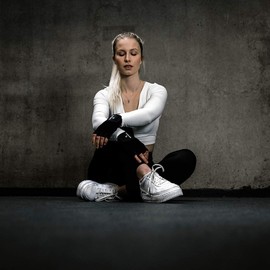 Biomorph Training Gloves for Men and Women (Various Sizes & Colours) Fitness Gloves for Strength Sports, Bodybuilding, Crossfit Fitness Gloves for Optimal Grip and Protection Against Calluses, black