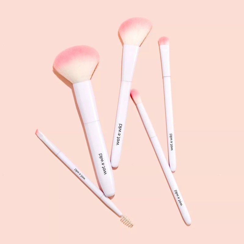 Wet n Wild Fan Brush Wet N Wild